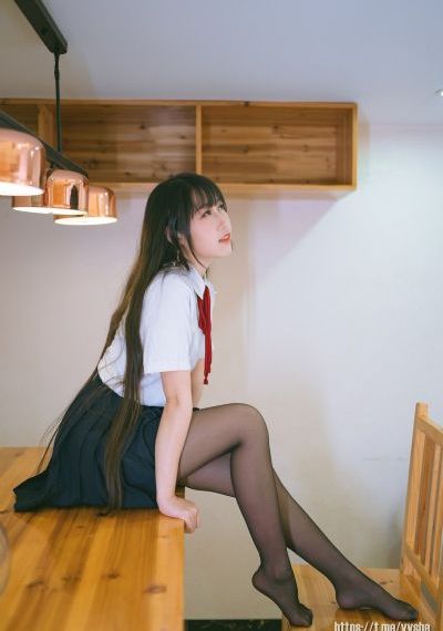 只是爱着你