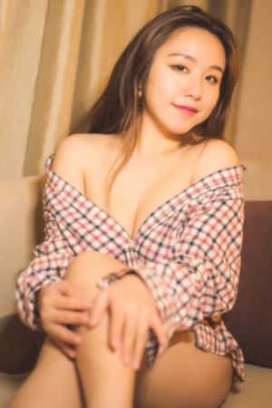 被我最想拥抱的男人给威胁了