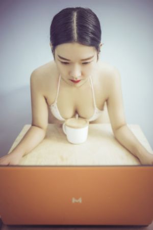 各种姿势被高h灌1v1