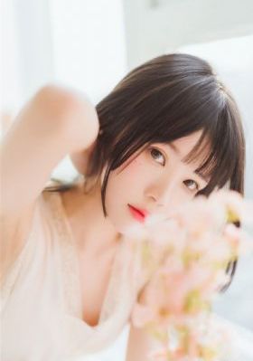 秘书穿情趣内衣开档在线观看
